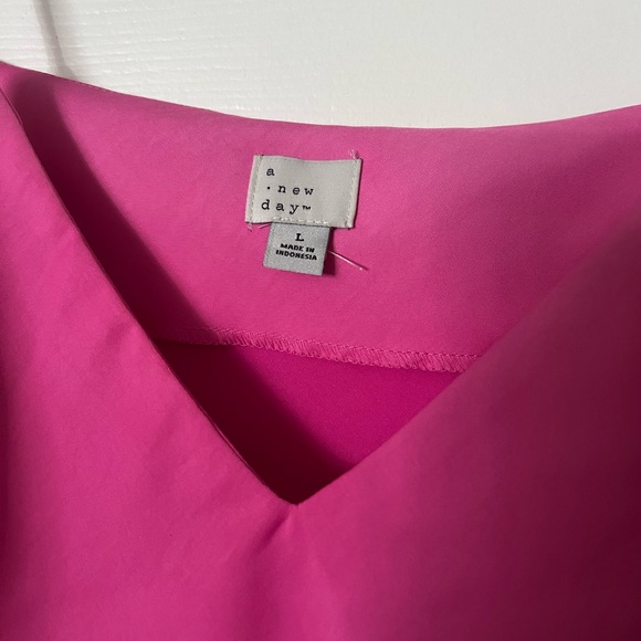 🩷PINK SLIP DRESS🩷 - Picture 4 of 4